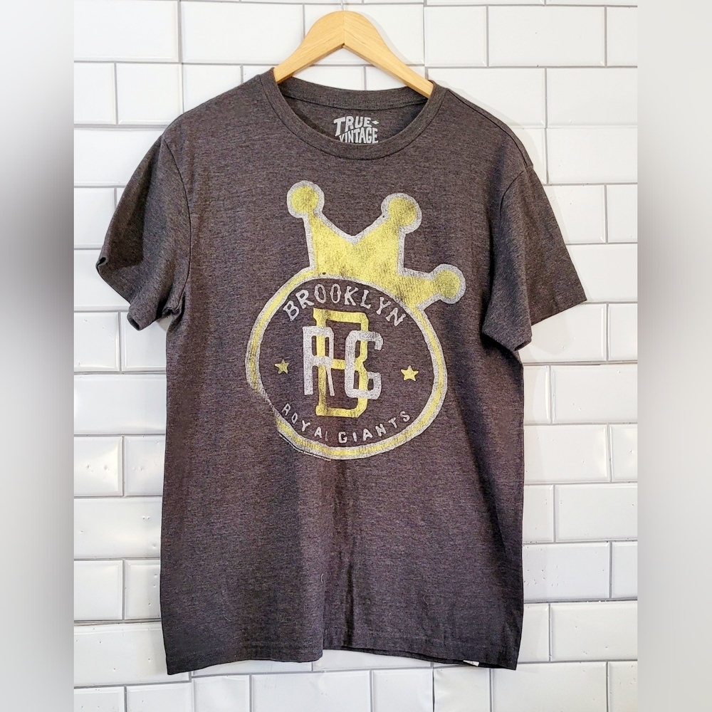 True Vintage Mens Short Sleeve T-Shirt Color Gray Graphic Theme Brooklyn Royal G